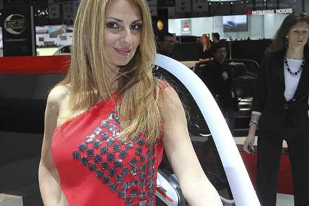 Autosalon Genf Girls Hostessen