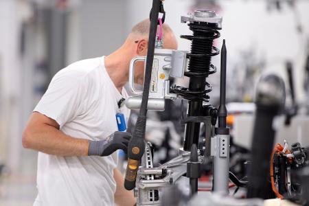 Die deutschen Arbeitskosten bleiben über dem EU-Schnitt. Die deutschen Arbeitskosten bleiben über dem EU-Schnitt.