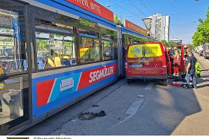 Unfall im Kreuzungsbereich (Friedenheim)