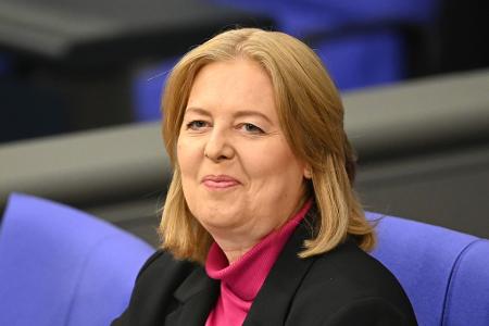 Bas hält sich bei Postenvergabe bedeckt. (Archivbild) Bas hält sich bei Postenvergabe bedeckt. (Archivbild)