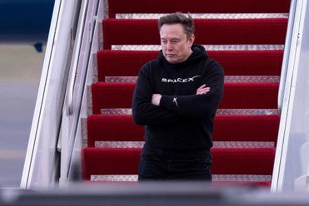 Musk finanziert seinen Lebensstil gern über mit Aktien besicherte Kredite. (Archivbild) Musk finanziert seinen Lebensstil gern über mit Aktien besicherte Kredite. (Archivbild)