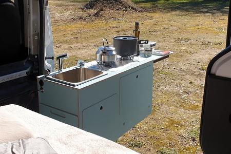 Venta Supply 3in VAns Campingmodule, Küchenmodul draußen (Blick von Innen)