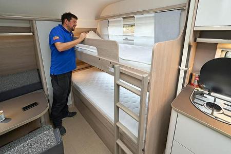 Buerstner Premio Plus 510 TK (2025) Hubbett f