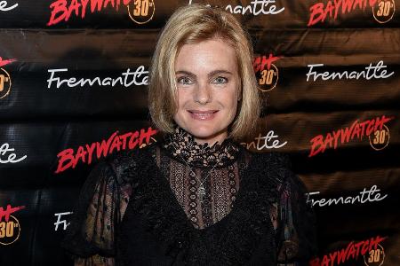 Erika Eleniak