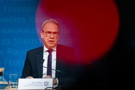 Thüringens Innenminister Georg Maier (SPD) hält einen Verbotsantrag für aussichtsreich. (Archivfoto)