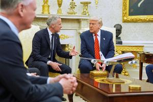 Carney und Trump im Weißen Haus. 