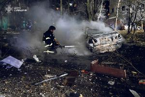 Eine russische Rakete tötete in der ukrainischen Stadt Sumy mindestens drei Menschen. 