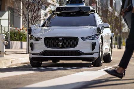Waymo Jaguar I-Pace Robotaxi selbstfahrendes Auto Waymo Jaguar I-Pace Robotaxi selbstfahrendes Auto
