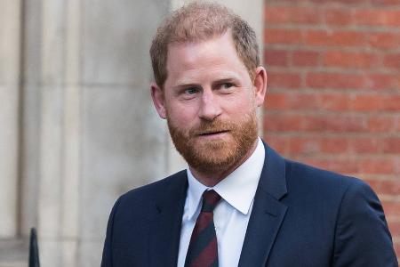 Statt Kindergeburtstag: So lief Prinz Harrys Auftritt beim Diana-Award Statt Kindergeburtstag: So lief Prinz Harrys Auftritt beim Diana-Award
