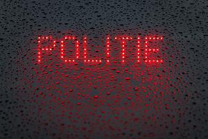 Das niederländische Wort für Polizei lautet "Politie". (Symbolbild)