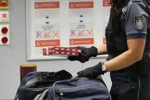 Zoll am Frankfurter Flughafen verhindert Steuerschaden in Höhe von 60.000 EURO im Reiseverkehr- Luxusuhr aus USA nicht angemeldet