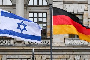 Deutschland und Israel haben zwei Jahrzehnte nach dem Ende des Zweiten Weltkriegs diplomatische Beziehungen aufgenommen. (Archivbild)