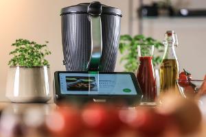 Ein Thermomix bei einer Präsentation - das Küchengerät des Herstellers Vorwerk wird im Direktvertrieb verkauft.