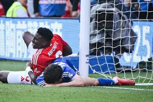 Medien: Awoniyi nach OP aus Koma erwacht