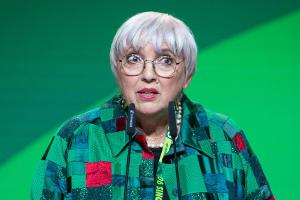 Claudia Roth wird 70: Die knallbunte Grünen-Ikone