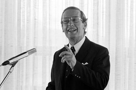Bundesverkehrsminister Kurt Gescheidle