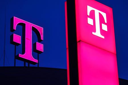 Die Deutsche Telekom erwirtschaftete im ersten Quartal den höchsten operativen Gewinn unter den Dax-Konzernen.