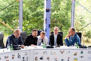 So sah es aus, als Merz, Macron und Starmer am Freitag mit Trump telefonierten. (Archivbild)