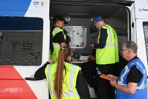 Die Polizei sucht mit einem Großaufgebot nach den Geschwistern.