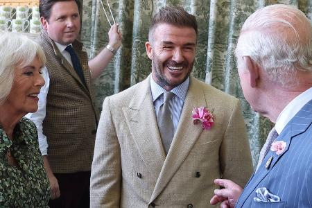 Charles und Camilla: Mysteriöses Geburtstagsgeschenk für David Beckham Charles und Camilla: Mysteriöses Geburtstagsgeschenk für David Beckham