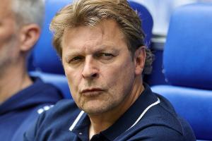"Trainer schützen": Schalke-Direktor Mulder mahnt