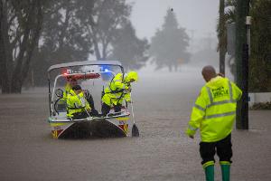 Verheerendes Hochwasser in Australien - mindestens drei Tote