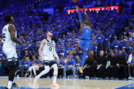 Gilgeous-Alexander stark: OKC im Halbfinale auf Kurs Gilgeous-Alexander stark: OKC im Halbfinale auf Kurs