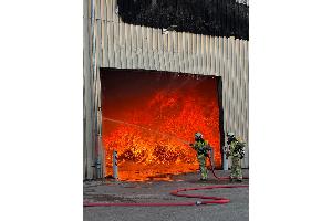 Großeinsatz der Feuerwehr Dresden - Brand in Recyclingunternehmen