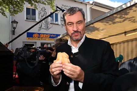 Das Essen schmeckt.