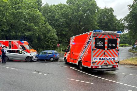 Unfall an der Autobahnauffahrt Unfall an der Autobahnauffahrt
