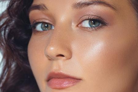 Mermaid Eyes: Der schönste Augen-Make-up-Trend des Sommers Mermaid Eyes: Der schönste Augen-Make-up-Trend des Sommers