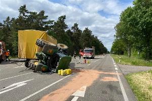 (Haßloch/L529) Traktor umgekippt