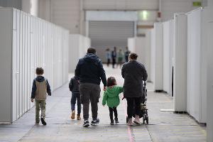 Für viele Kriegsflüchtlinge soll es nun schwerer werden, Angehörige zu sich zu holen. (Archivbild)