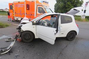 Nach diesem Verkehrsunfall an der Ecke Sümmerner Straße/ Landhauser Straße sucht die Polizei Zeugen. Foto: Polizei MK