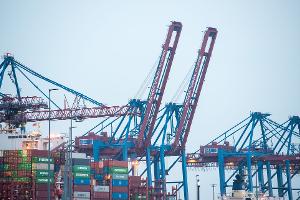 Hamburger Hafen: Der Standort Deutschland steht in der Kritik. (Archivbild)