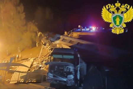 In der russischen Region Brjansk entgleiste in der Nacht ein Zug, nach Behördenangaben gab es Tote und zahlreiche Verletzte. 