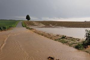 Unwetter: viele Notrufe, Verletzte durch Hagel