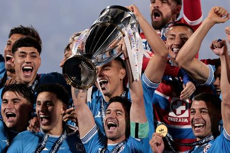 Cruz Azul zum siebten Mal Champions-Cup-Sieger Cruz Azul zum siebten Mal Champions-Cup-Sieger