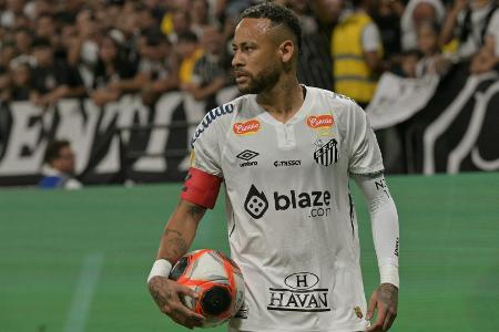 Gelb-Rot zum Abschluss? Neymars Zukunft bei Santos offen