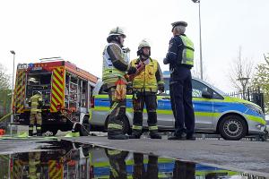 Polizei ermittelt nach Wohnungsbrand - 2506005
