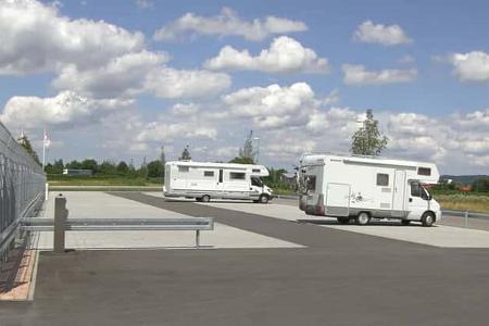 Stellplatz am Ernst Caravan Center