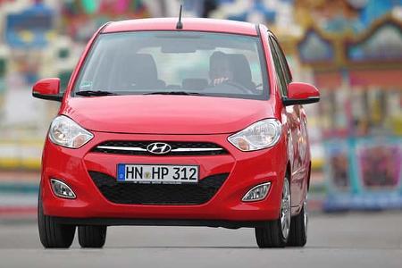 Hyundai i10 1.1 Style, Frontansicht, Fahrt