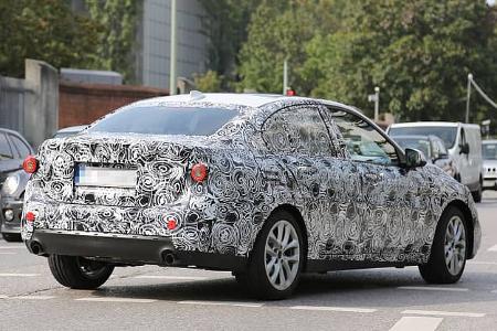 Erlkönig BMW 1er Stufenheck