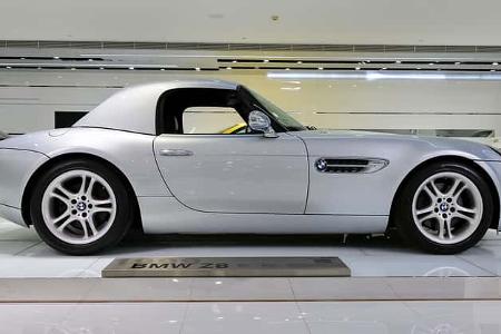 BMW Z8 (1999) Seitenansicht