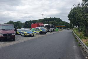 Die Polizei Hildesheim kontrolliert mit dem Gewerbeaufsichtsamt den gewerblichen Güter- und Personenverkehr.