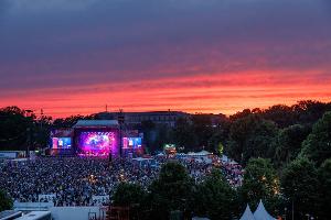 Wetter bleibt unbeständig - Festivals erwartet Regen