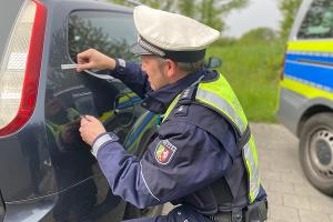 Verkehrsunfallfluchten aus dem Kreisgebiet - 2506031