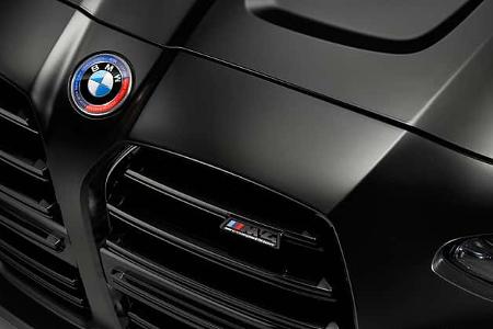 BMW M4 Competition x KITH