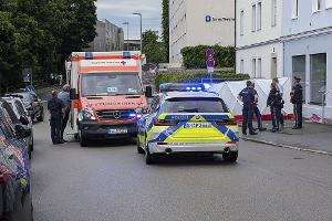 Auto fährt in Menschengruppe: Was wir wissen - und was nicht