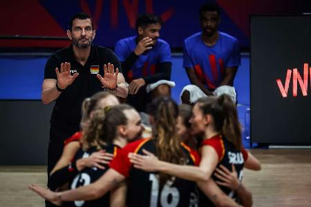 VNL: Volleyballerinnen siegen gegen Tschechien